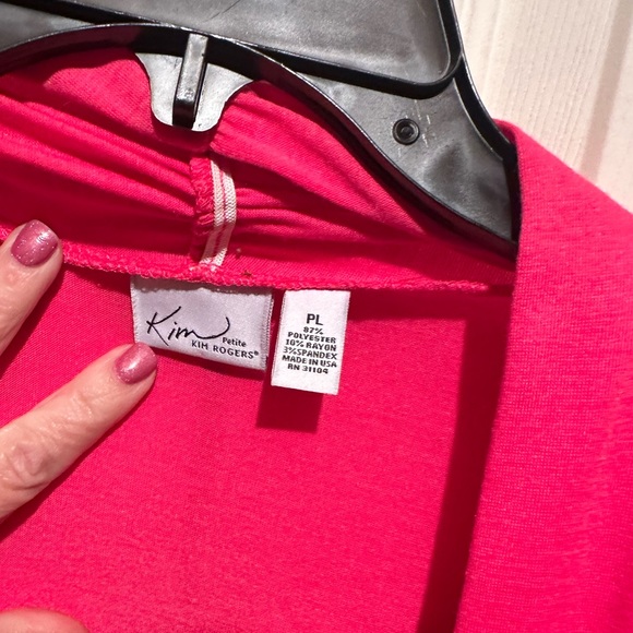 Kim Rogers XL red and black blouse. - Picture 2 of 3